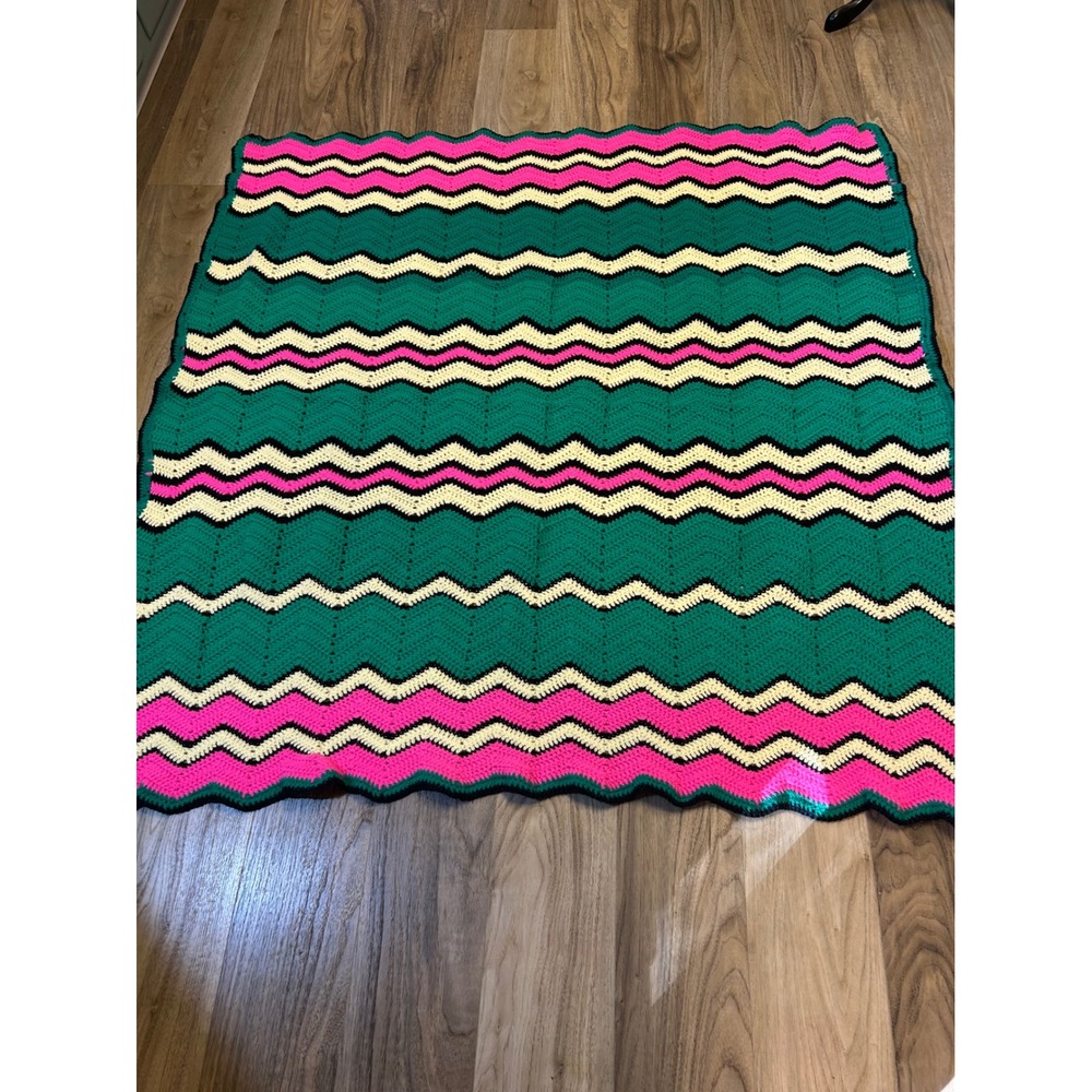 Vintage Handmade Crochet Afghan Blanket Chevron Ripple Green Pink Black 61x56